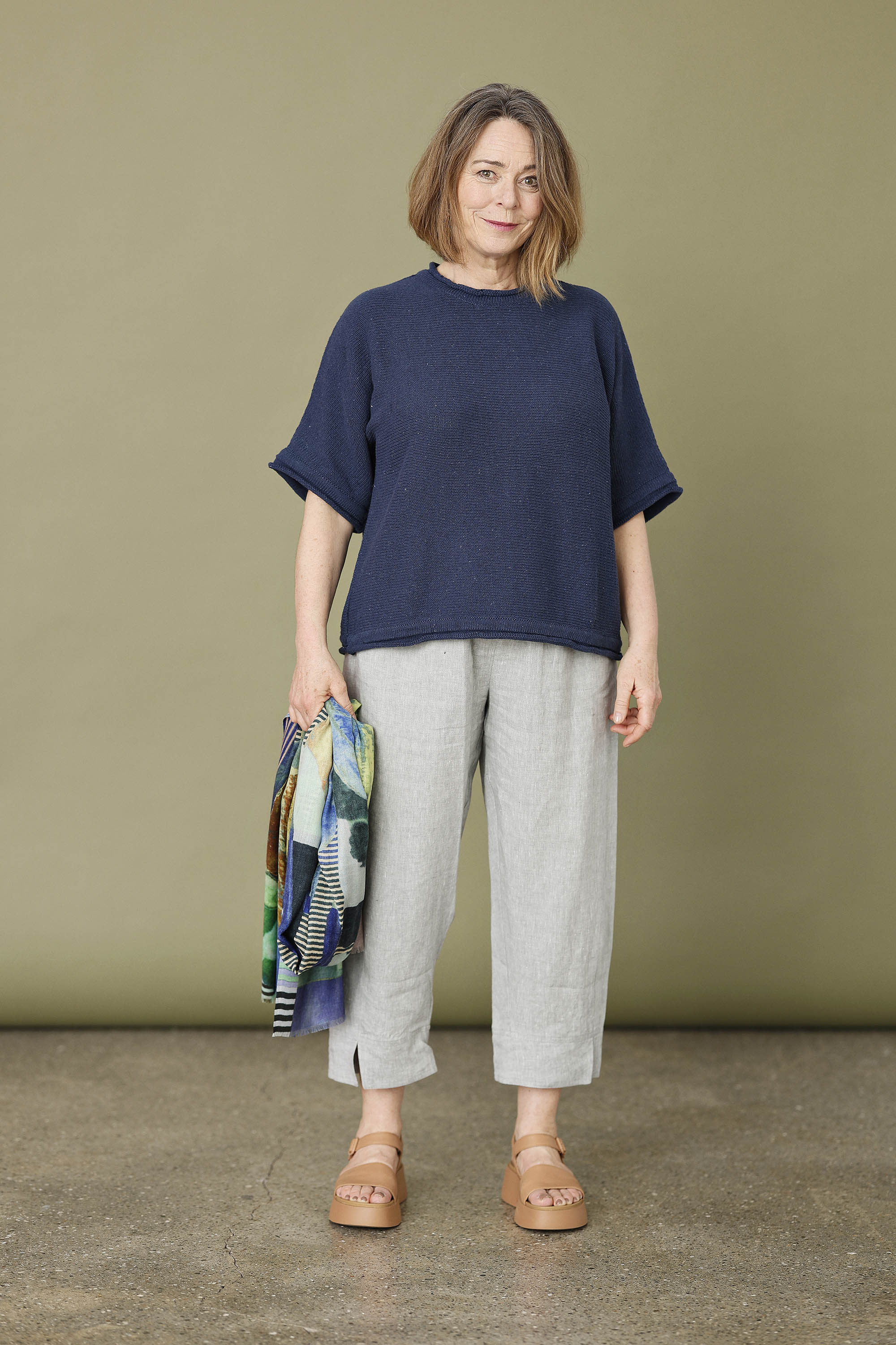 Kortærmet strik fra MUSE WEAR i navy blå