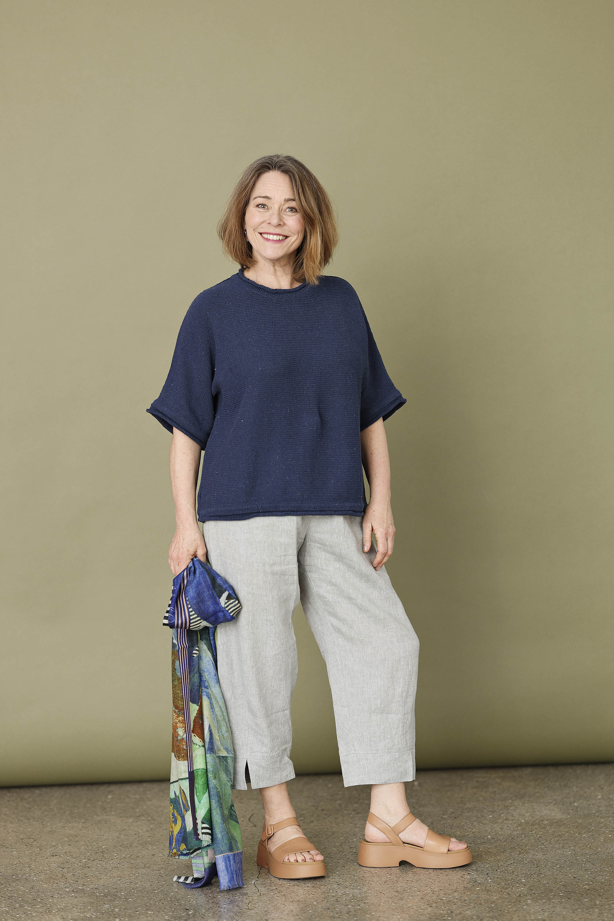 Kortærmet strik fra MUSE WEAR i navy blå