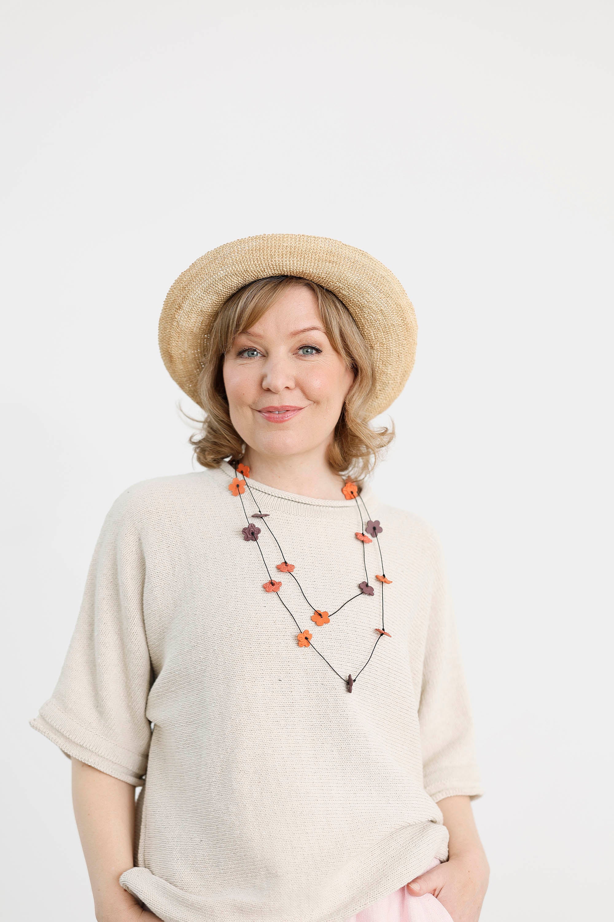 Kortærmet strik fra MUSE WEAR i Offwhite