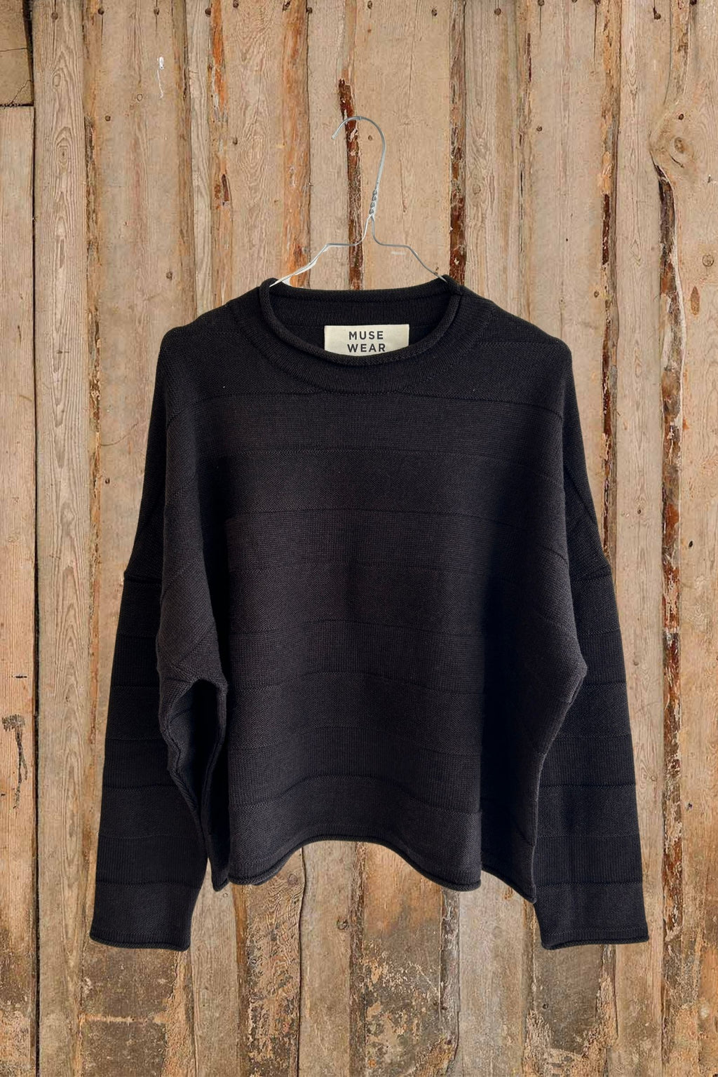 Long-sleeved knit from MUSE WEAR in brown