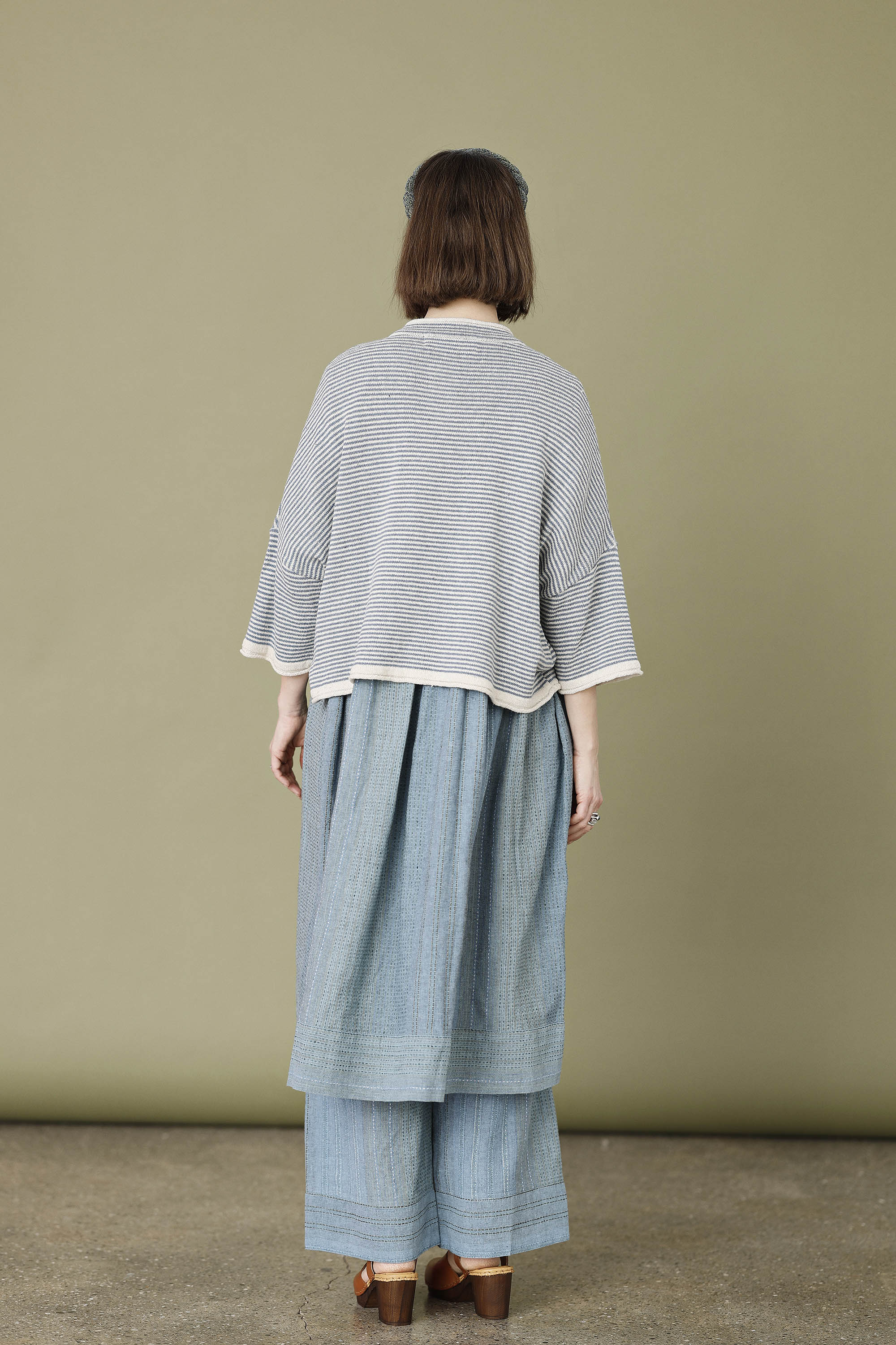 Short-sleeved knit from MUSE WEAR in Offwhite