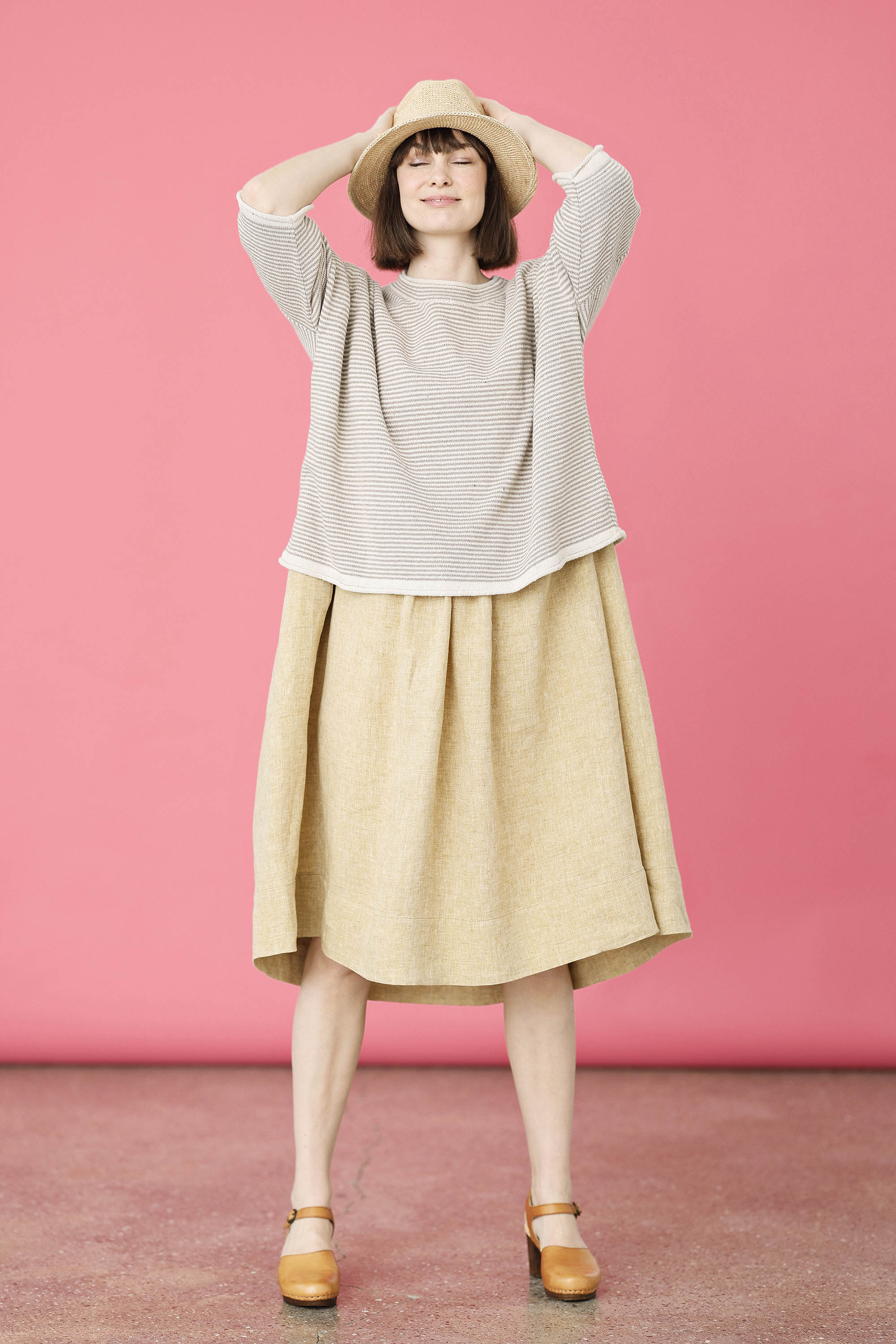 Short-sleeved knit from MUSE WEAR in Offwhite