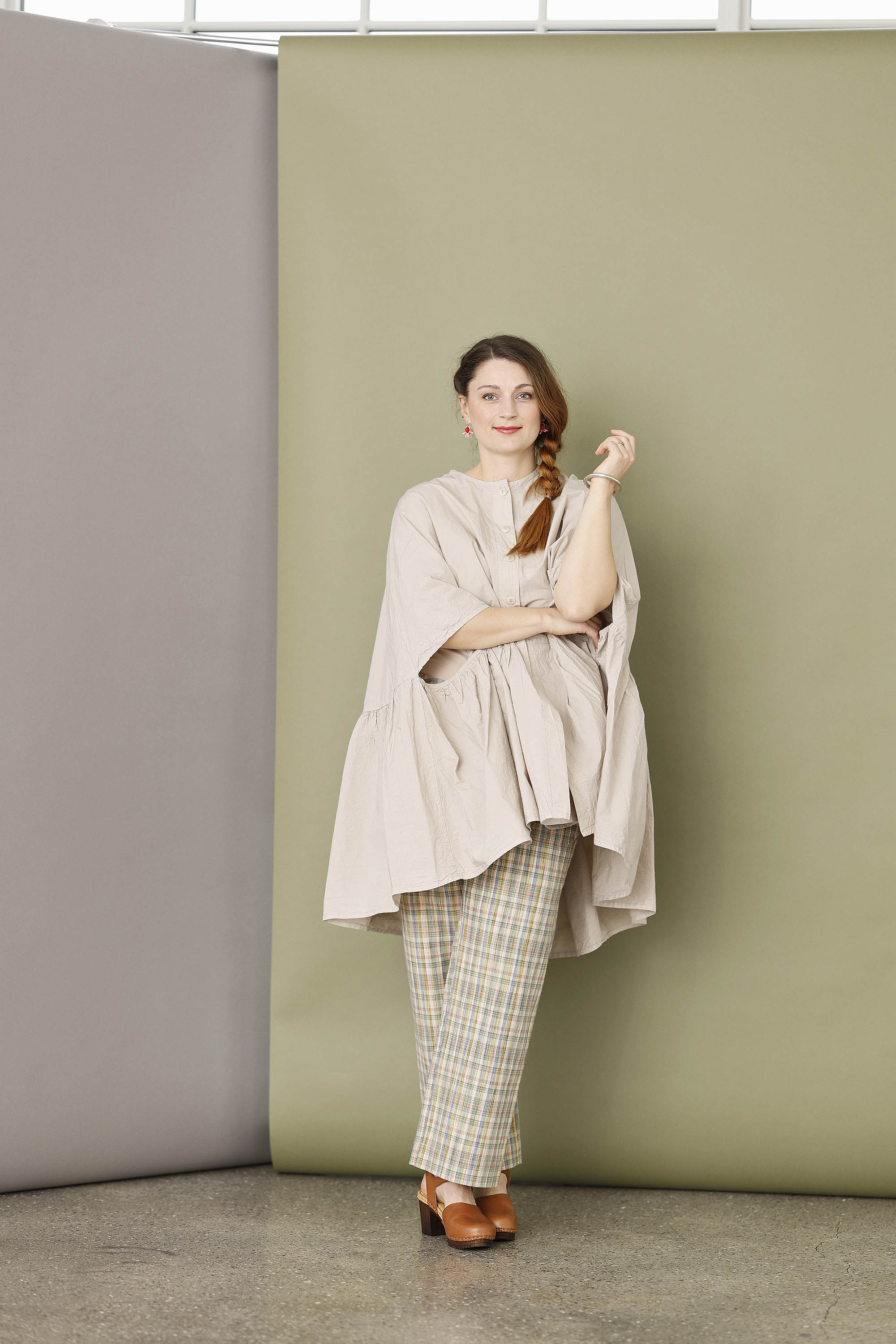 Cremefarvet bomulds kappe-kjole/poncho fra Privatsachen