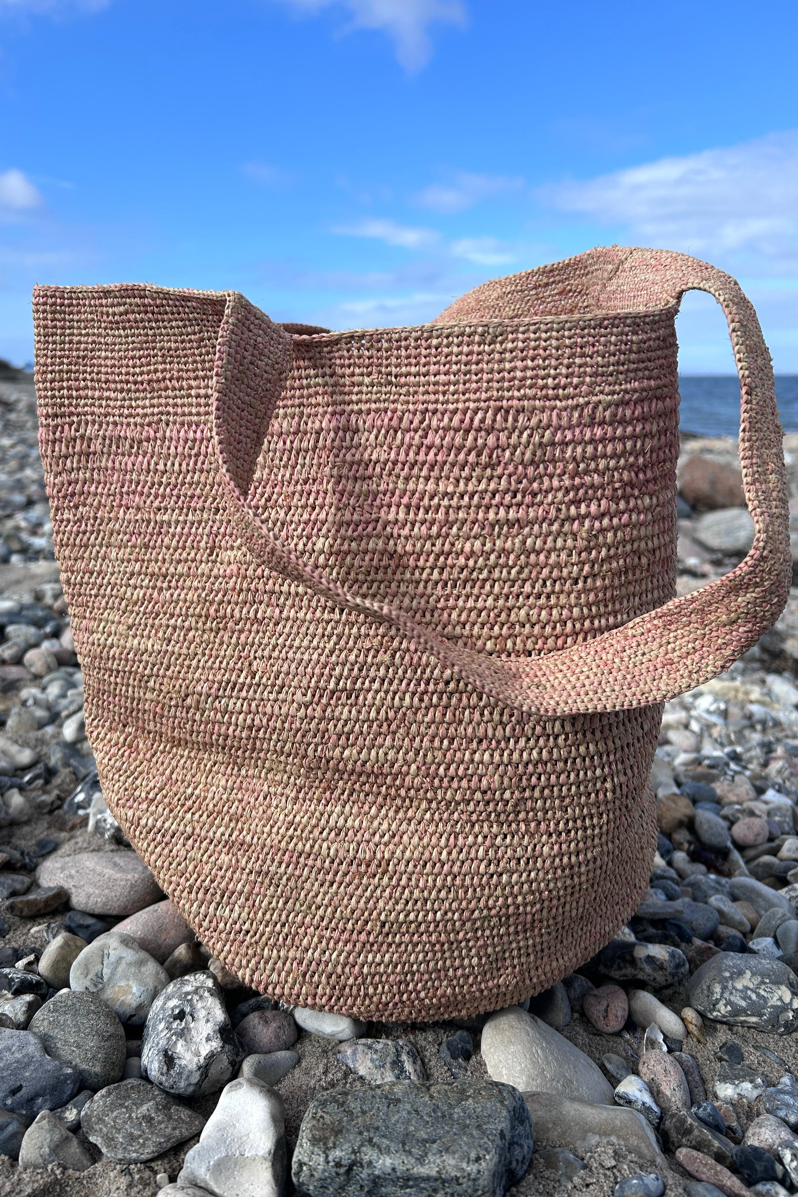 Cool pink and natural colored shopper