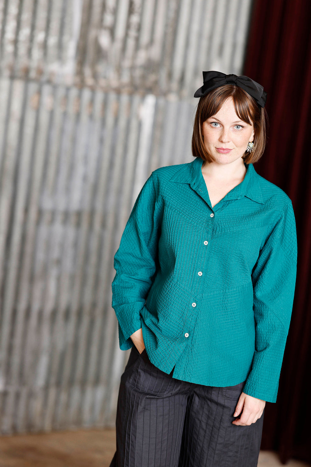 Feminin YaccoMaricard skjorte i farven Emerald