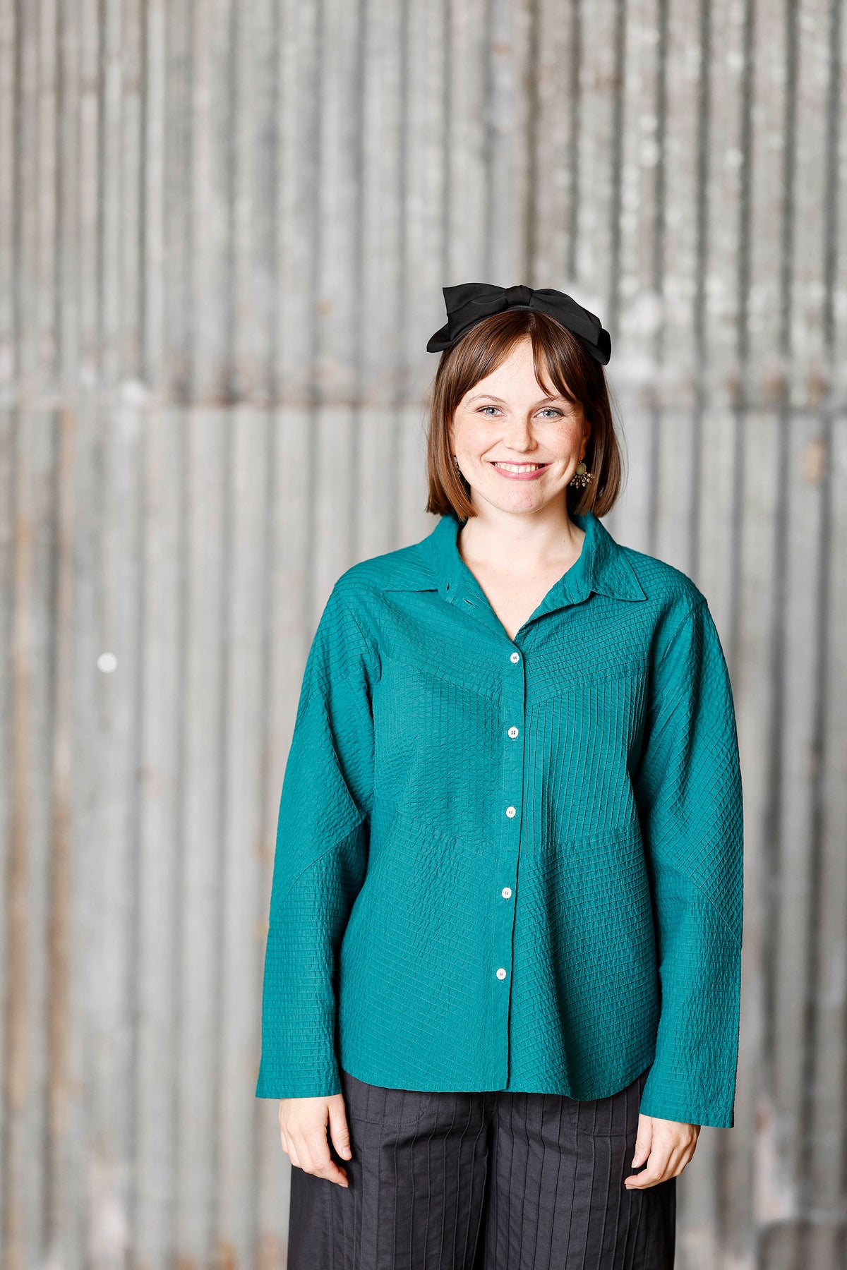 Feminin YaccoMaricard skjorte i farven Emerald