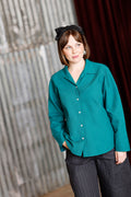 Feminin YaccoMaricard skjorte i farven Emerald