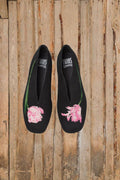 Sorte ballerina sko med blomster motiv