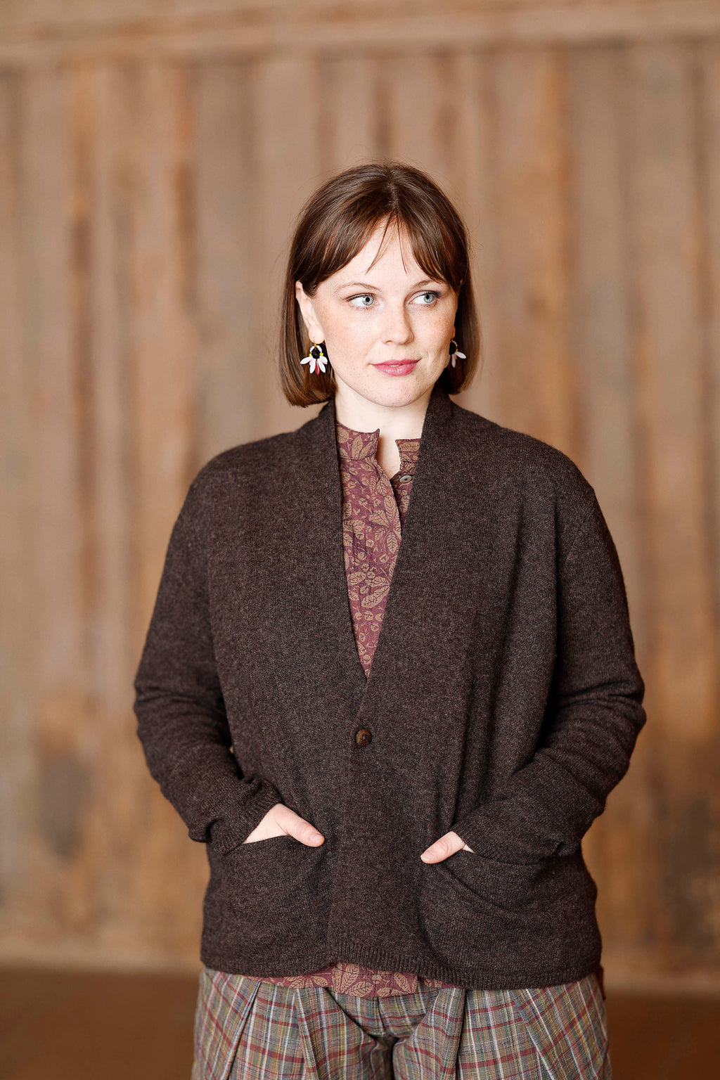 Brun cardigan från Mansted