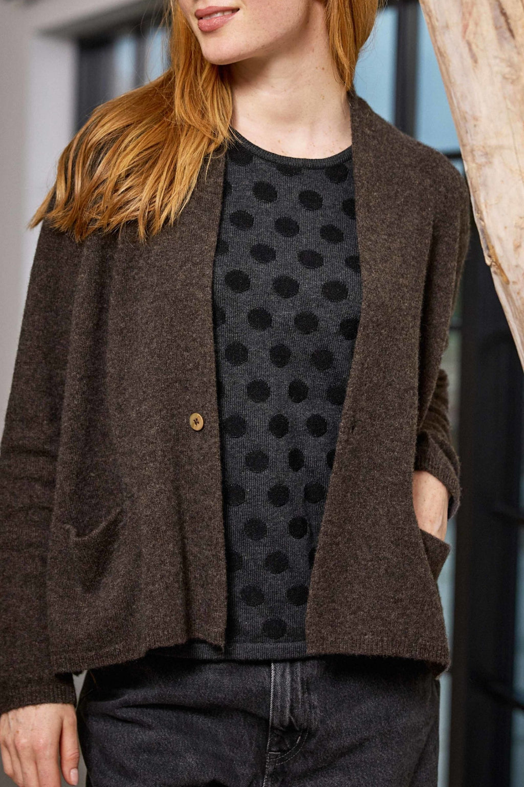 Brun cardigan från Mansted