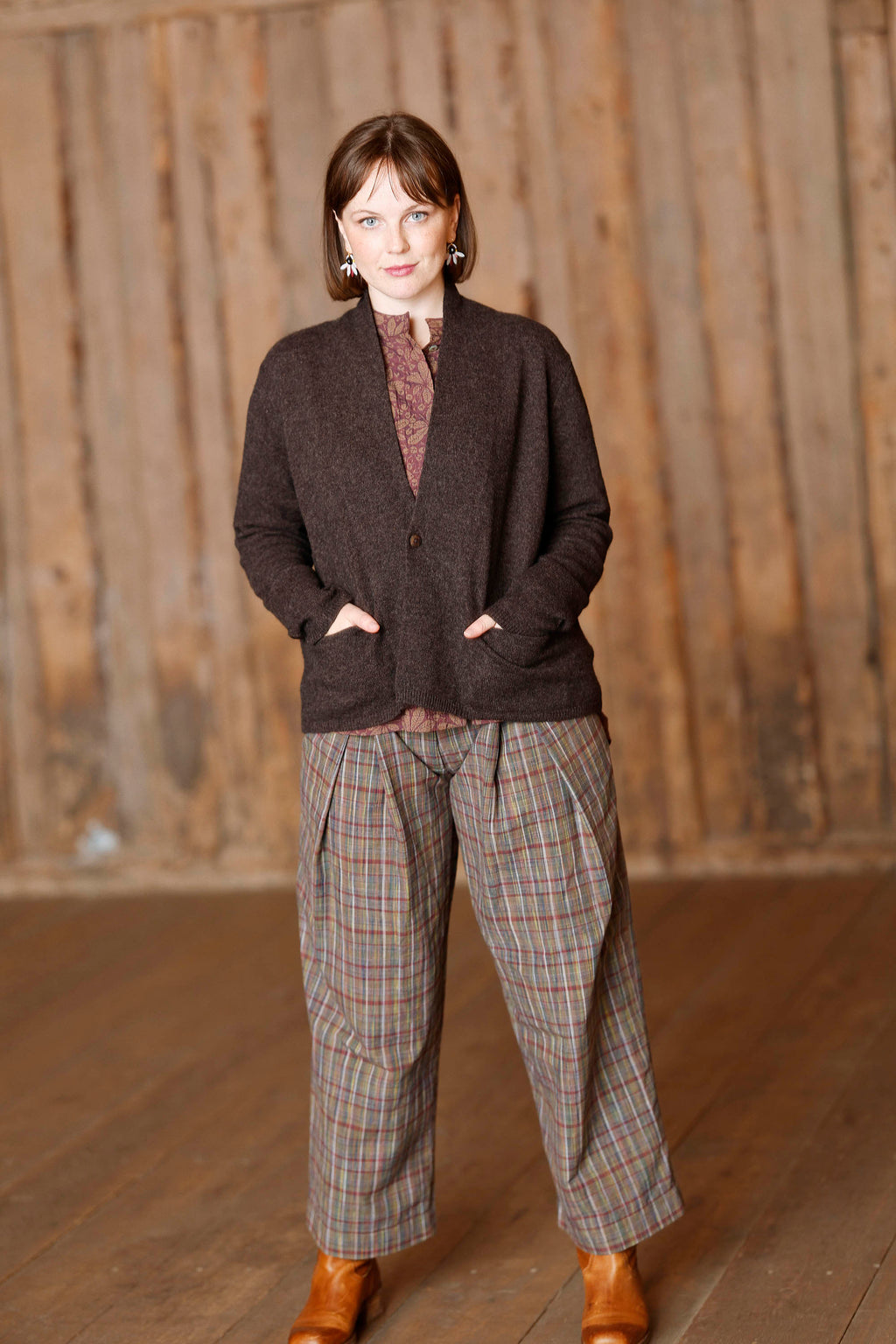 Brun cardigan från Mansted