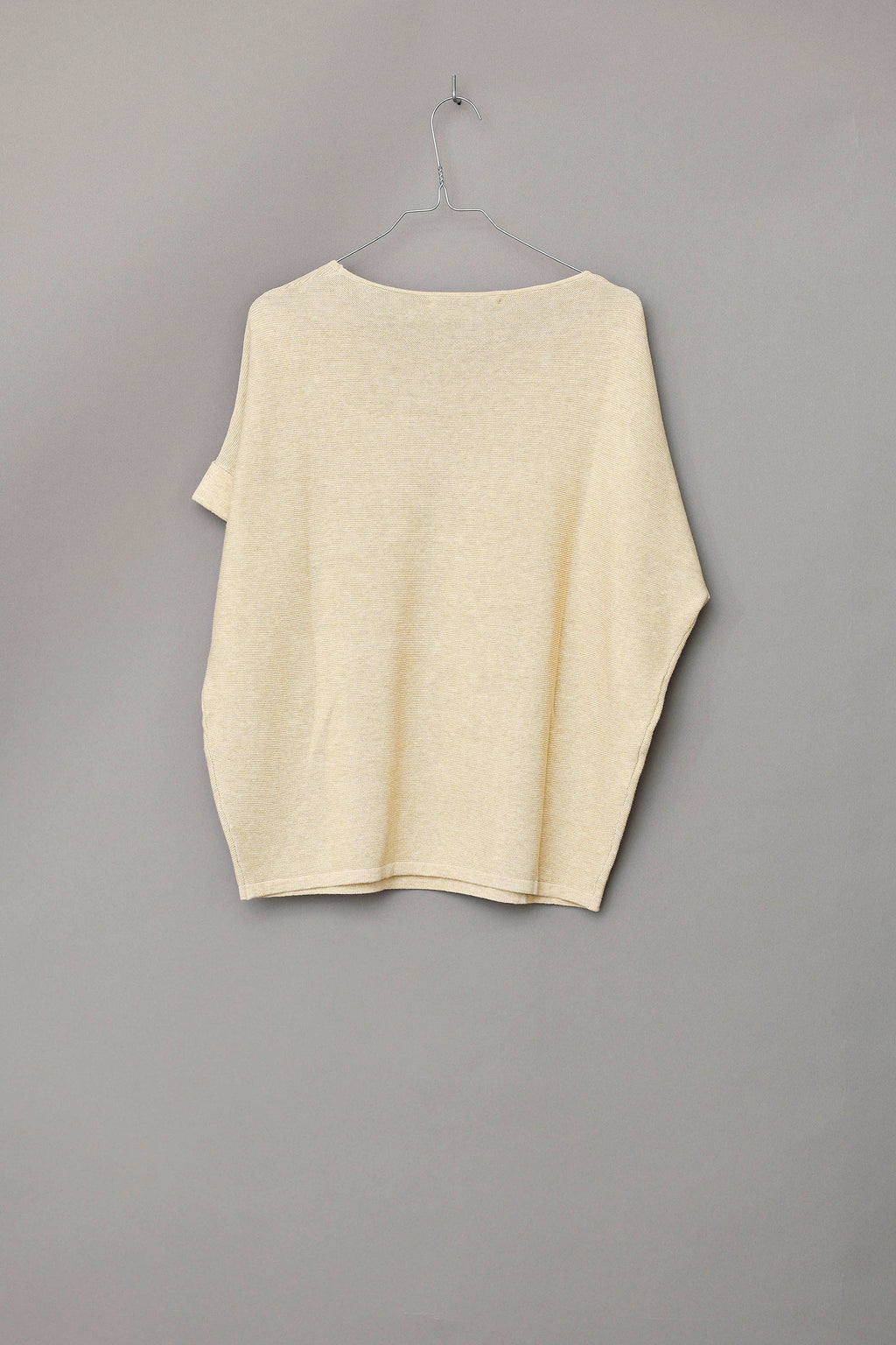 Gylden sommerstrik med kort ærme fra Mansted