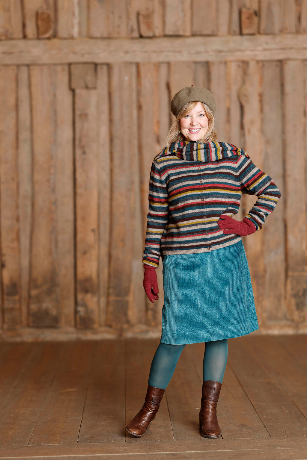 Randig stickad cardigan från Mansted