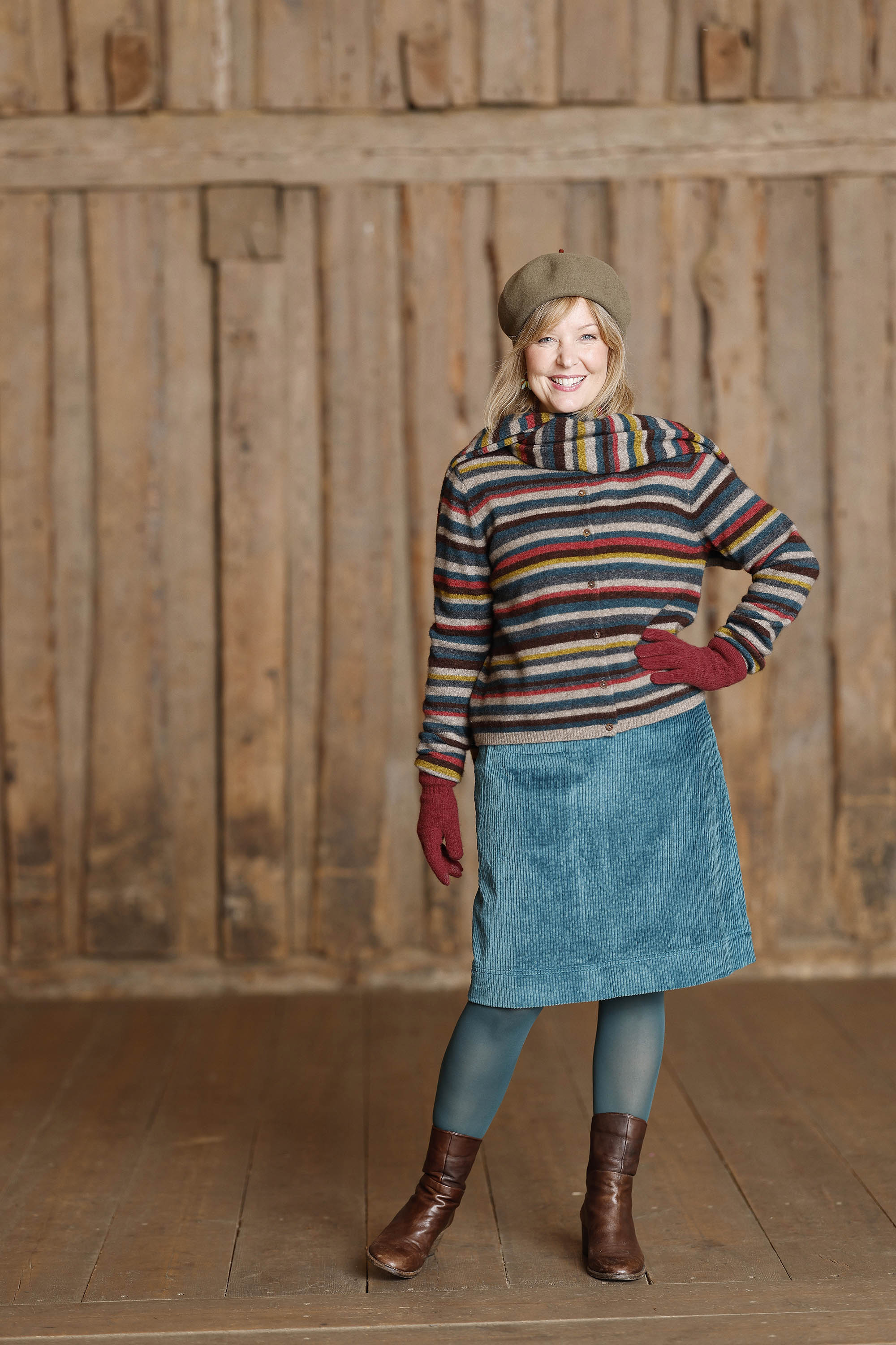 Randig stickad cardigan från Mansted