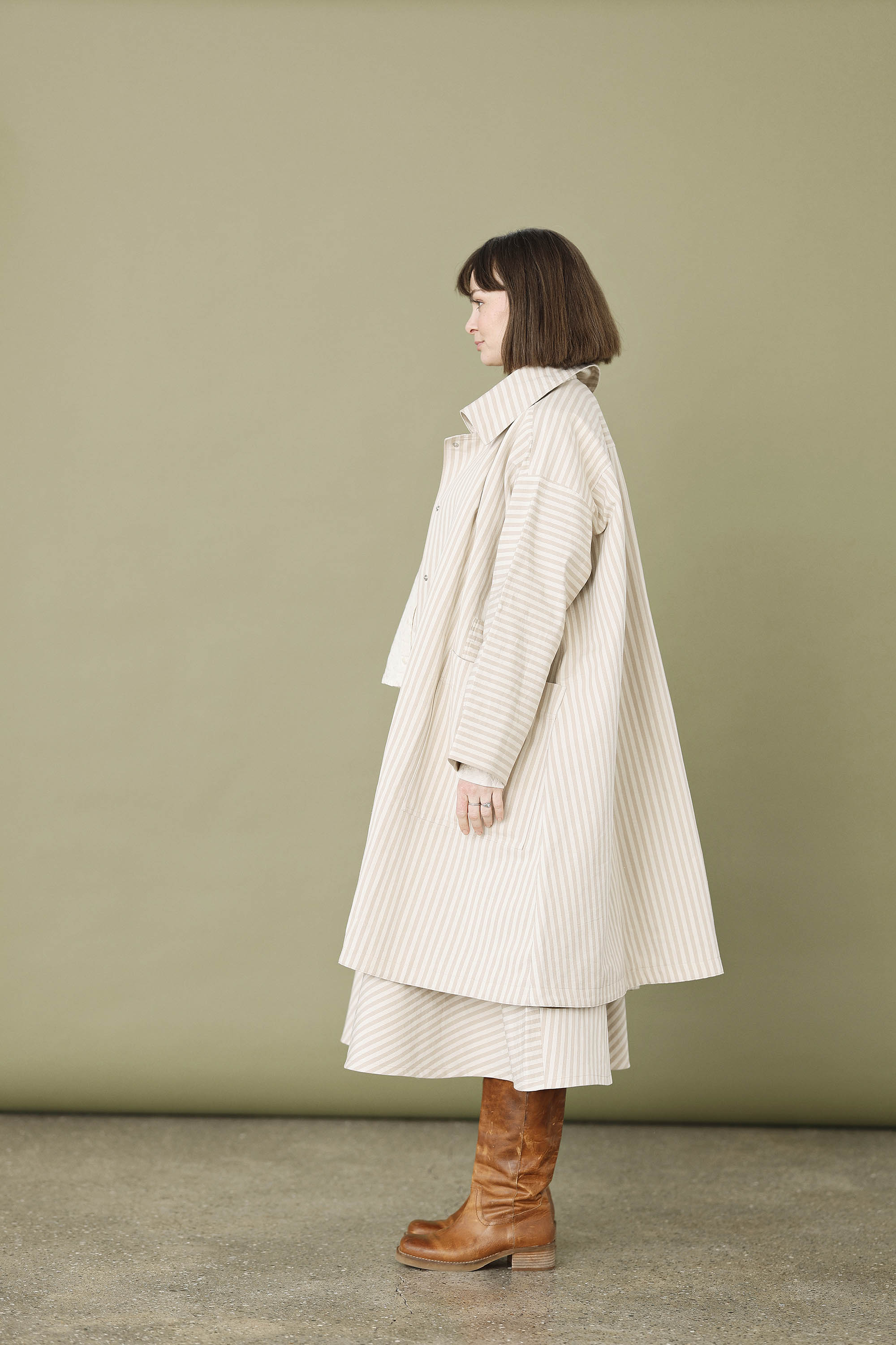 Cool, striped spring coat in cream-colored linen/cotton quality