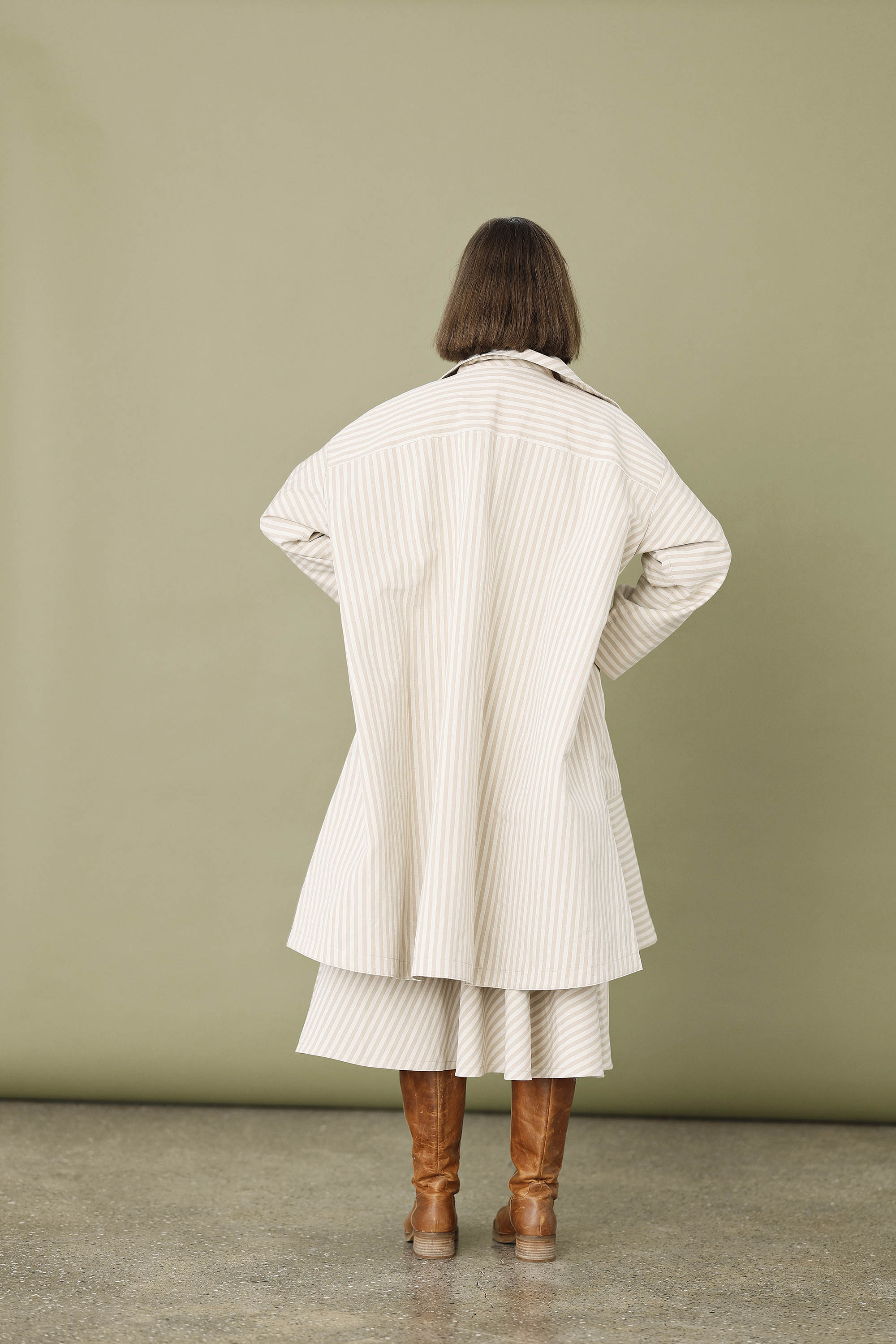 Cool, striped spring coat in cream-colored linen/cotton quality