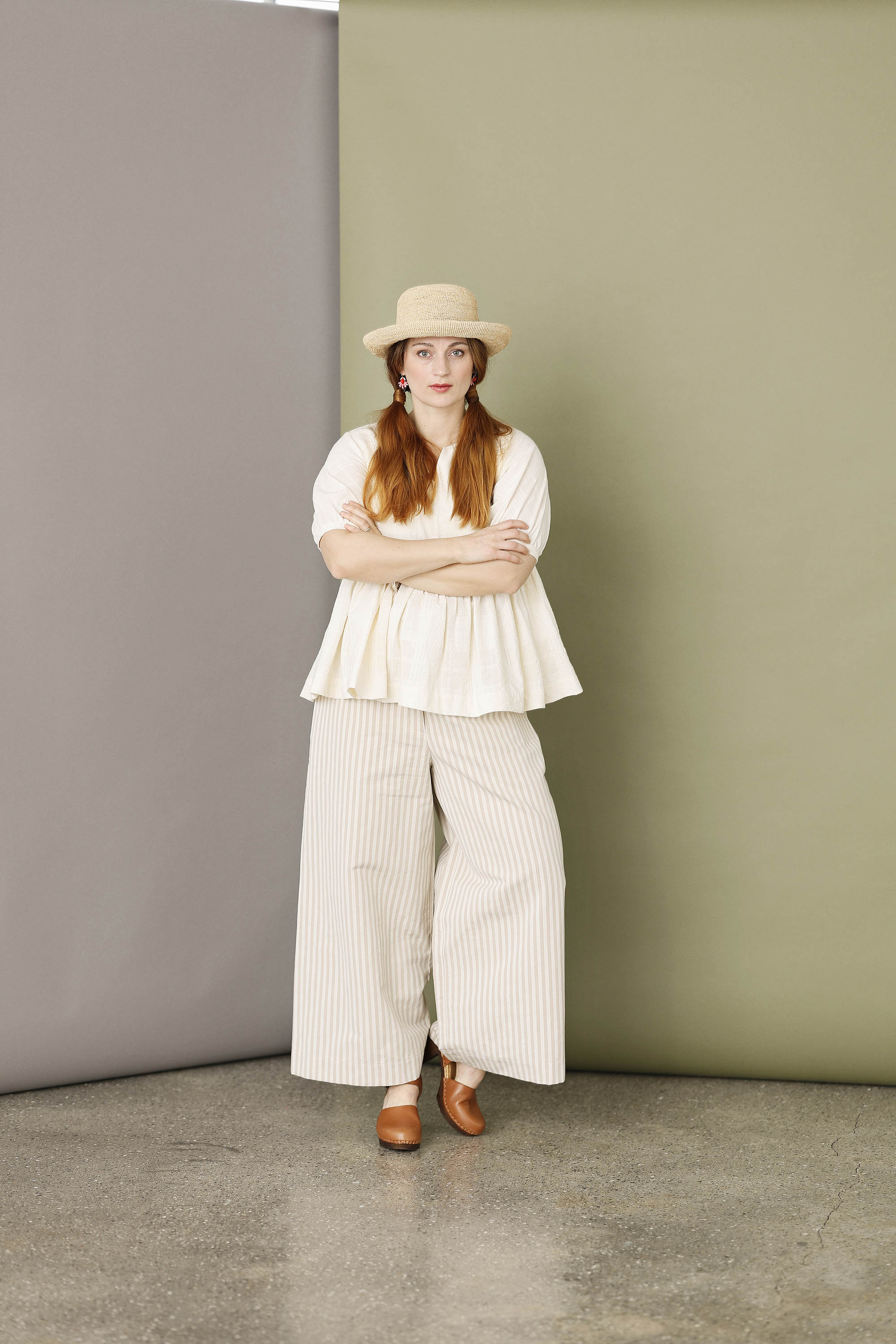 Striped trousers in a linen/cotton blend