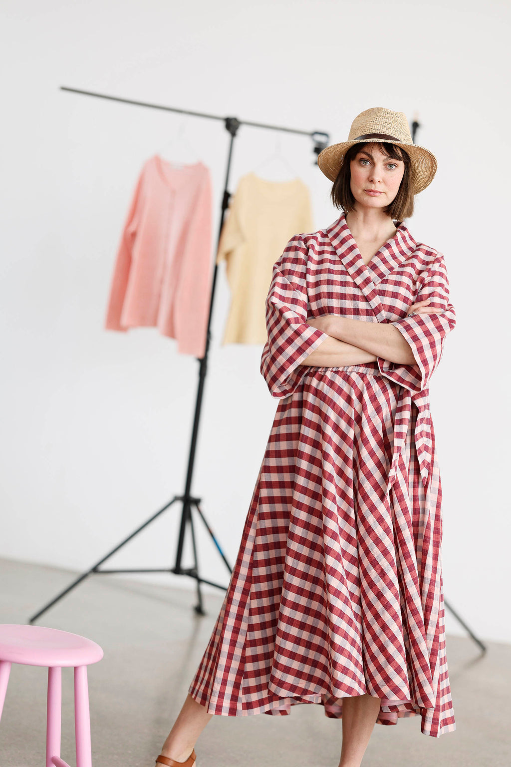 Full circle, checkered skirt in red/pink shades