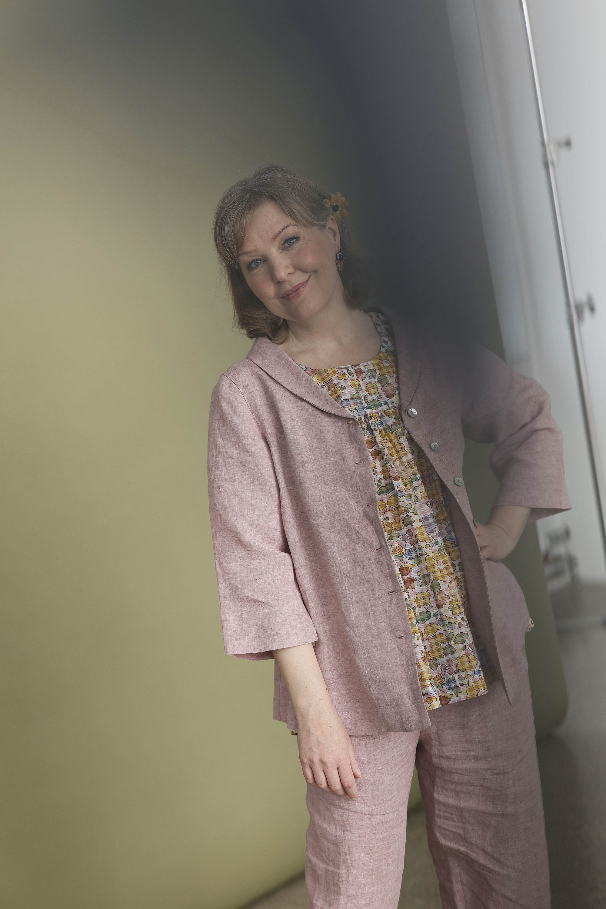 Rosa hørbluse med knapper og 3/4 ærme