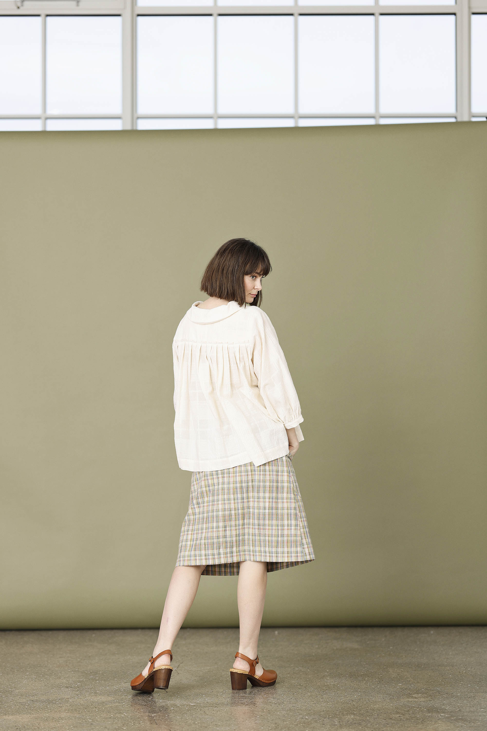 Romantic shirt blouse in white cotton