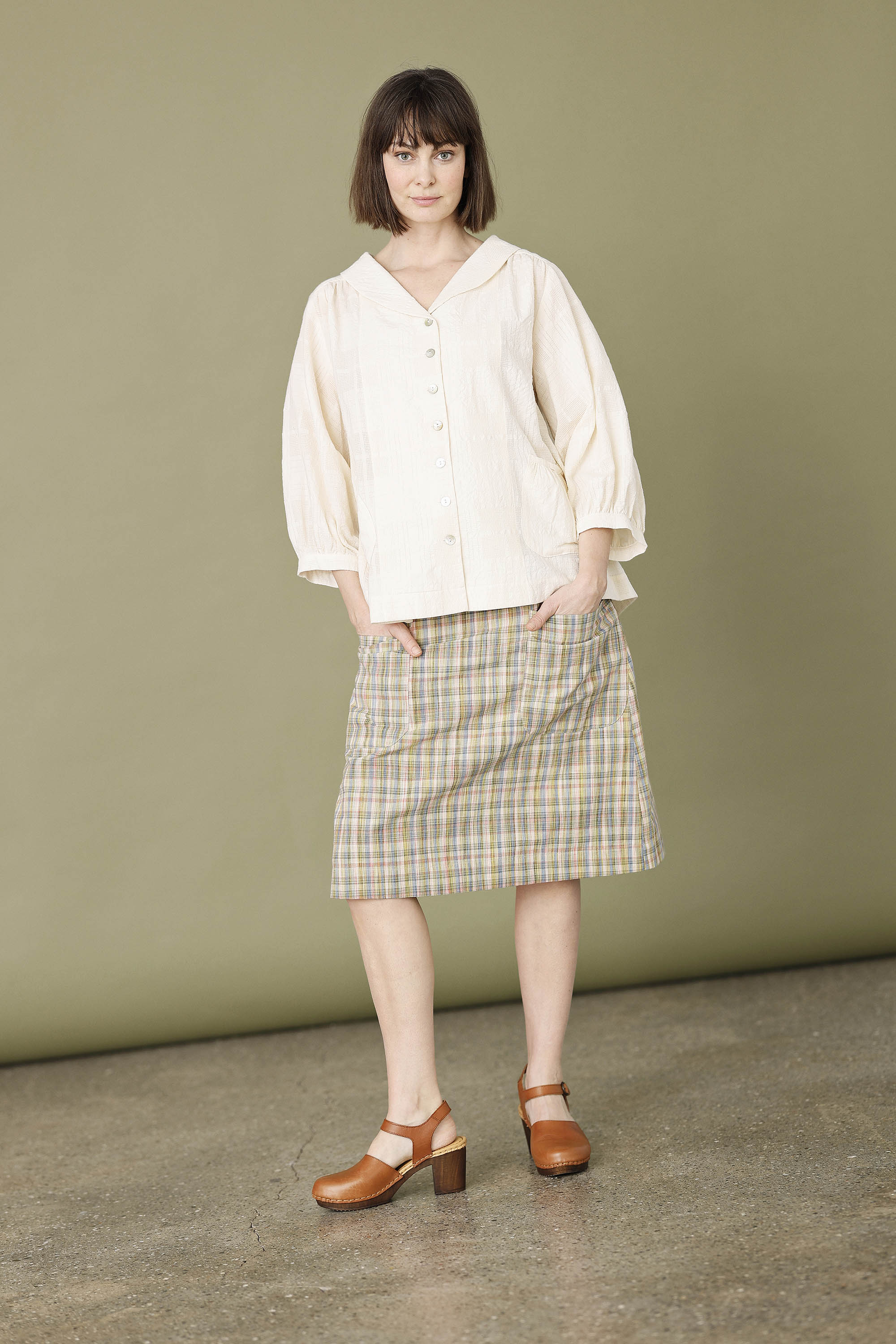 Romantic shirt blouse in white cotton