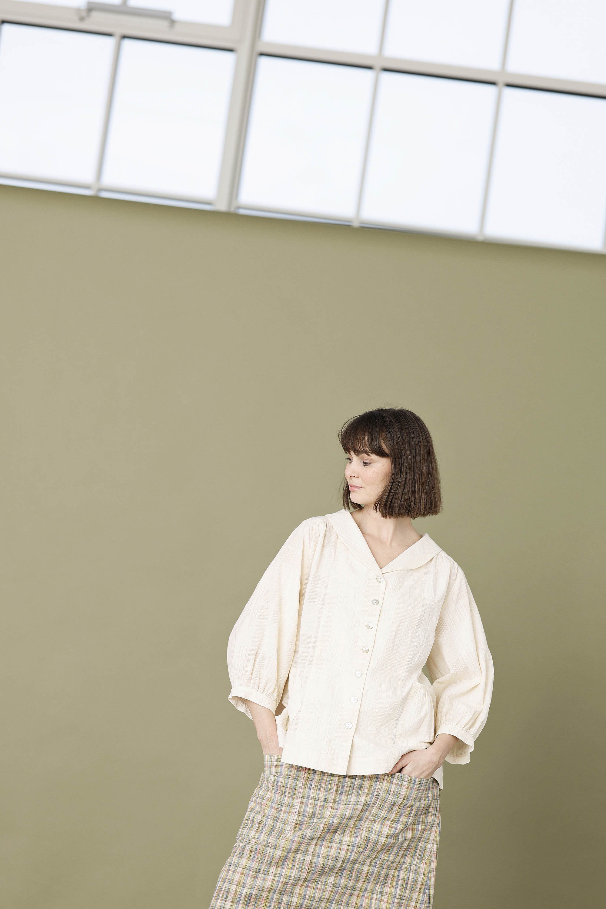 Romantic shirt blouse in white cotton