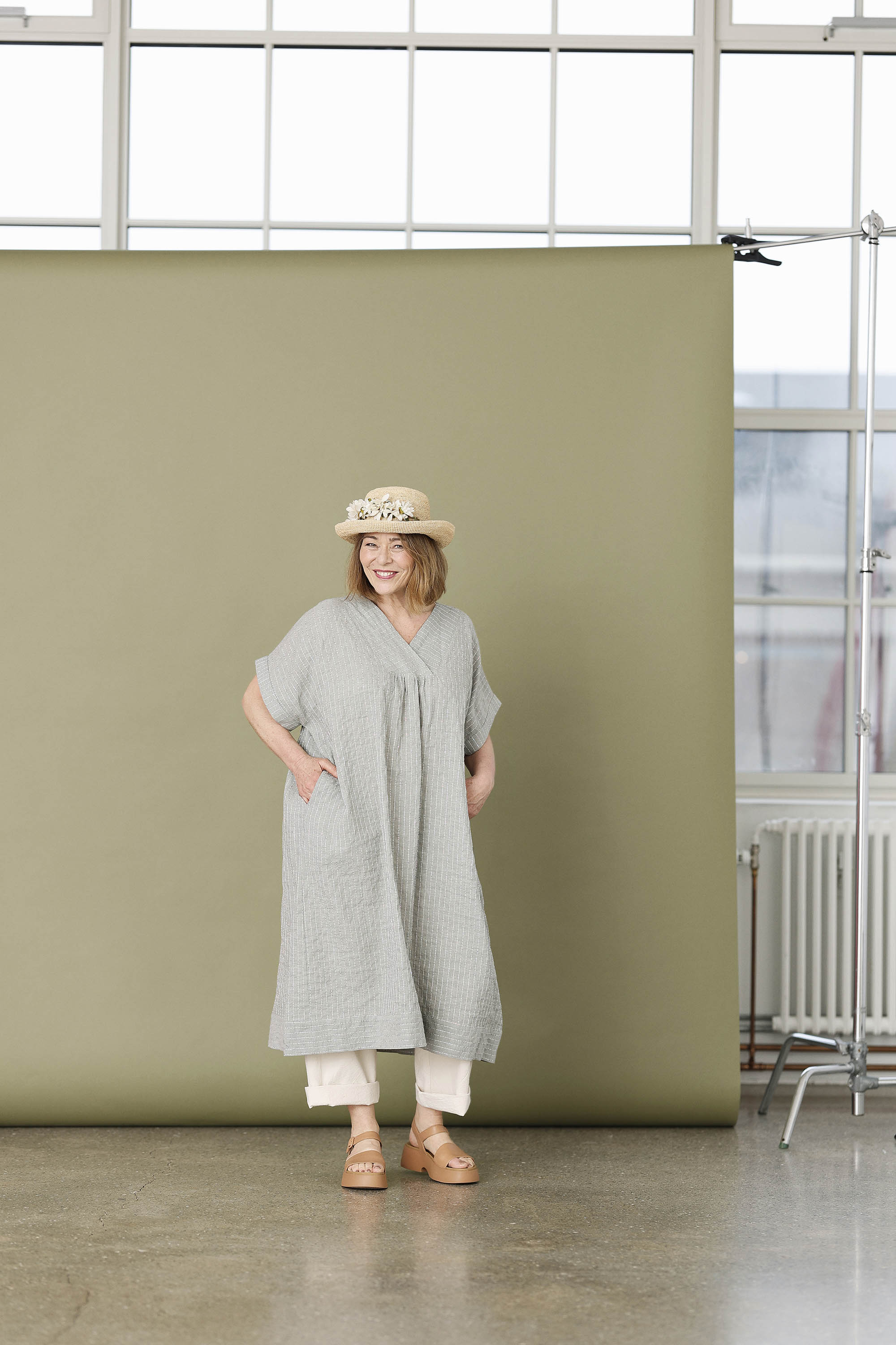 Light blue caftan dress in linen/cotton with sequins