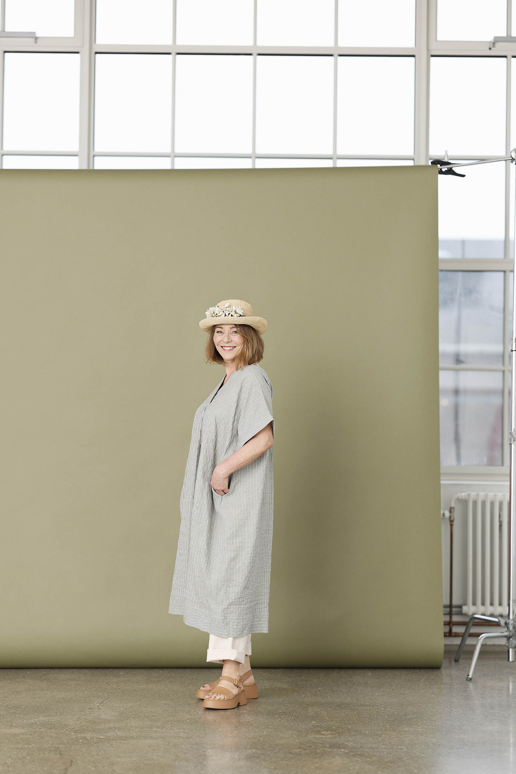 Light blue caftan dress in linen/cotton with sequins