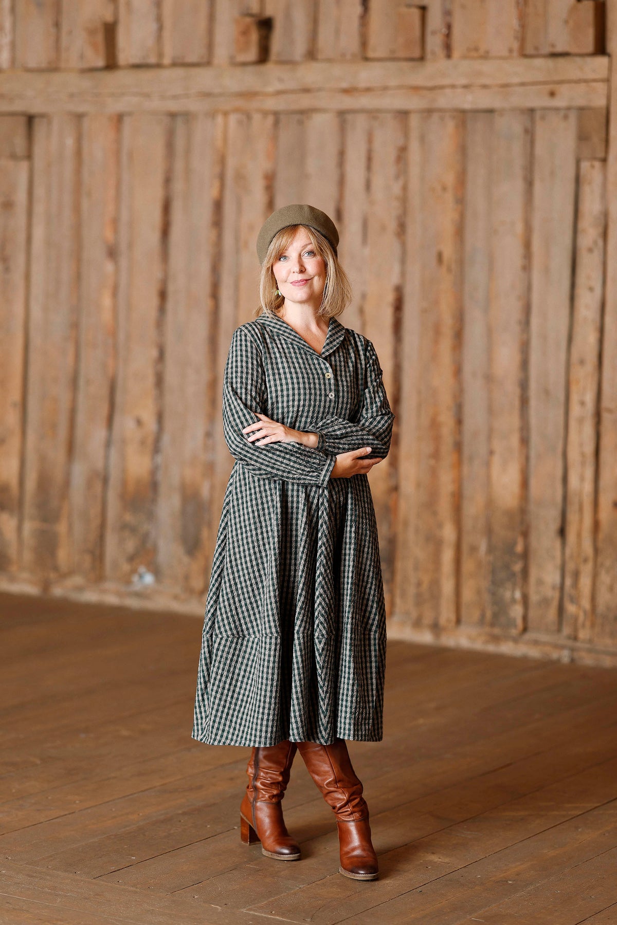 Dress with green chestnut print