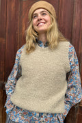 Shirt with a beautiful iconic brown and blue Liberty print.
