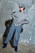 Indigo-colored trousers in beautifully woven fabric