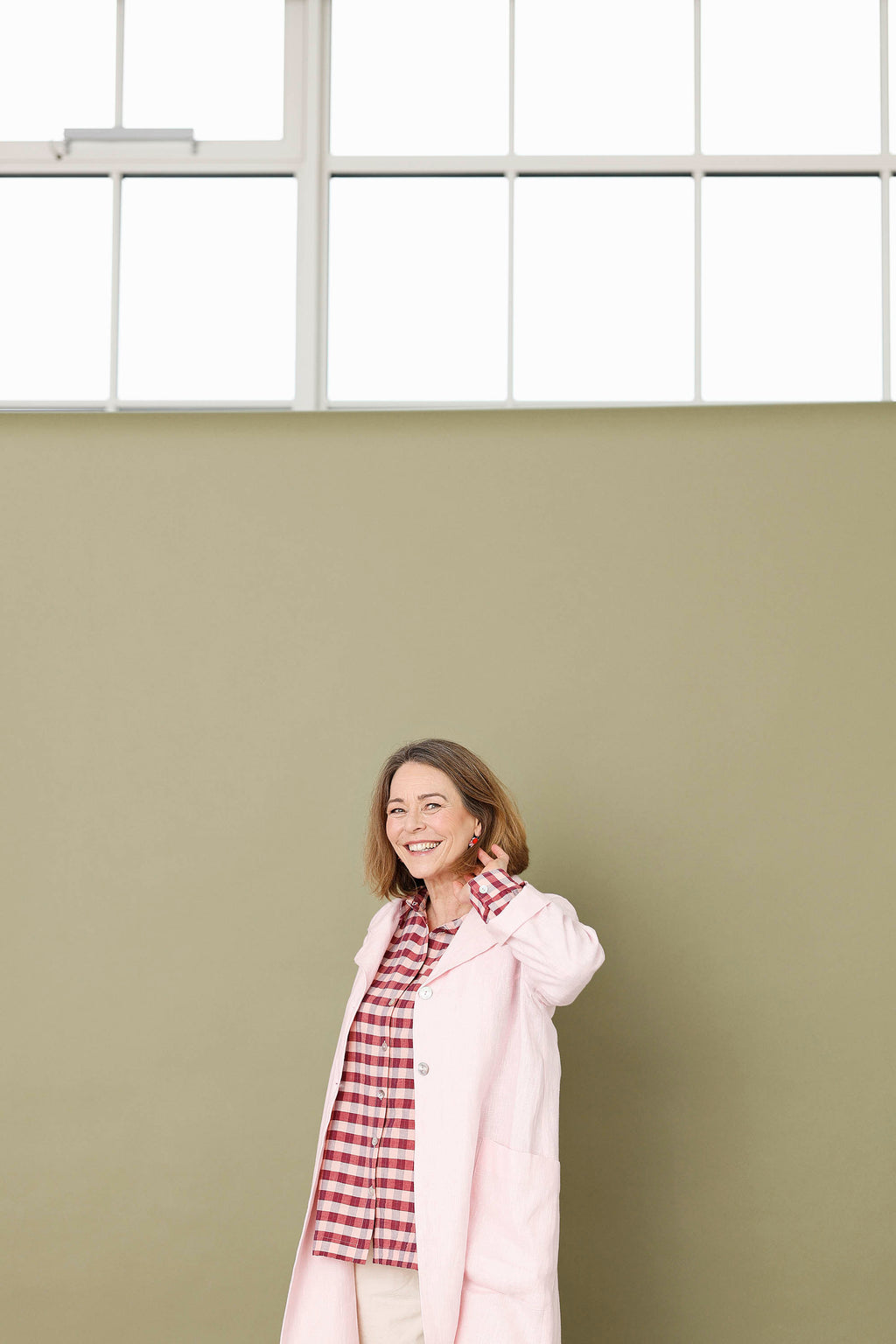 Long pink jacket in heavy linen