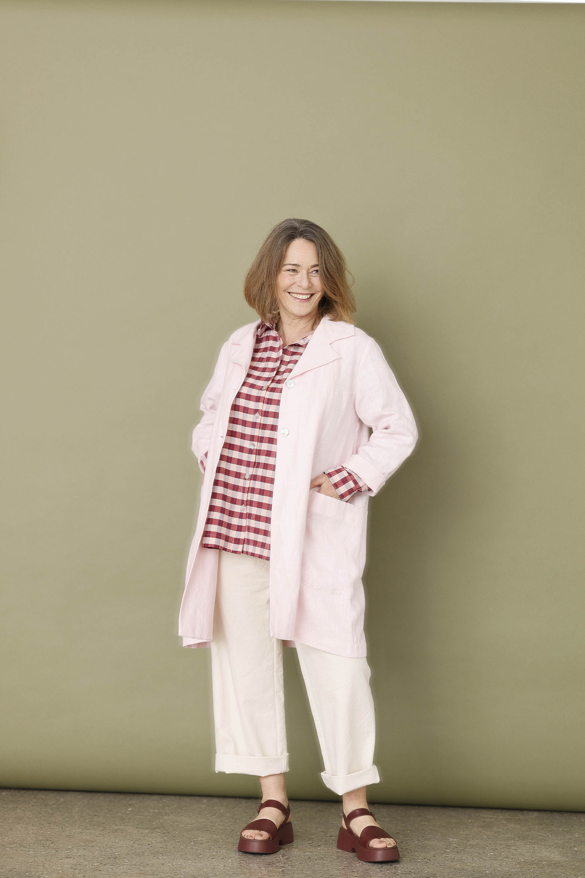 Long pink jacket in heavy linen