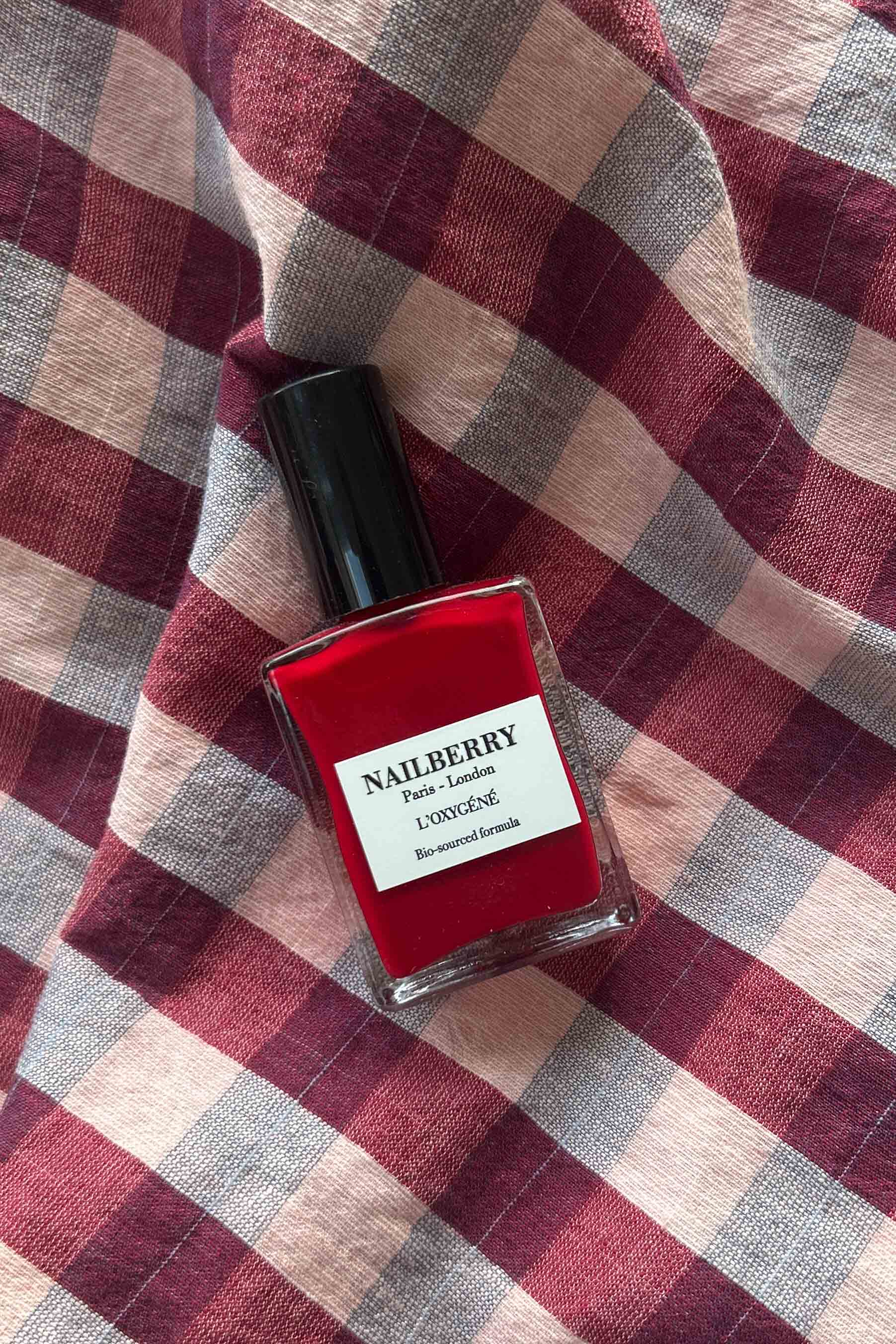 Rubinrød neglelak fra Nailberry