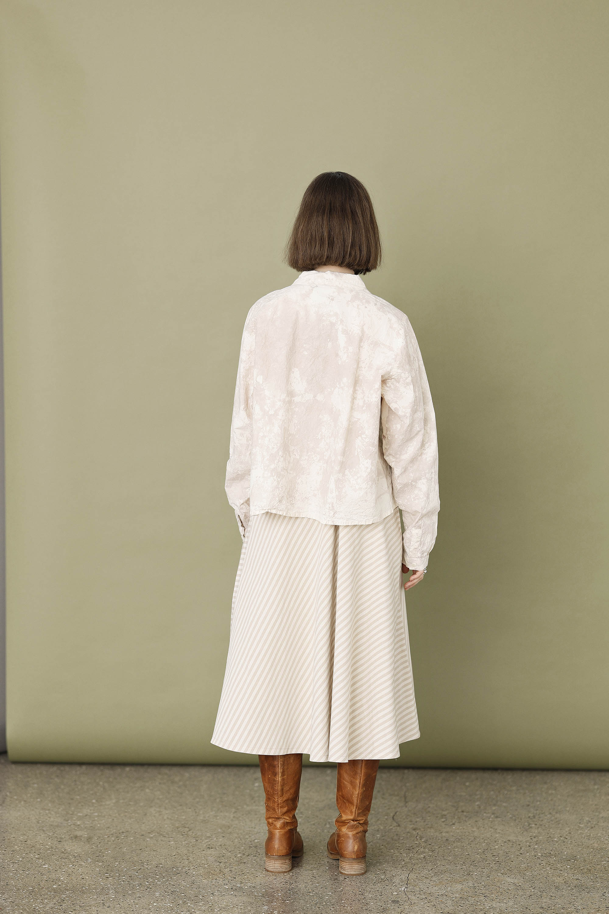 Lys håndfarvet unika tie dye skjorte fra Privatsachen