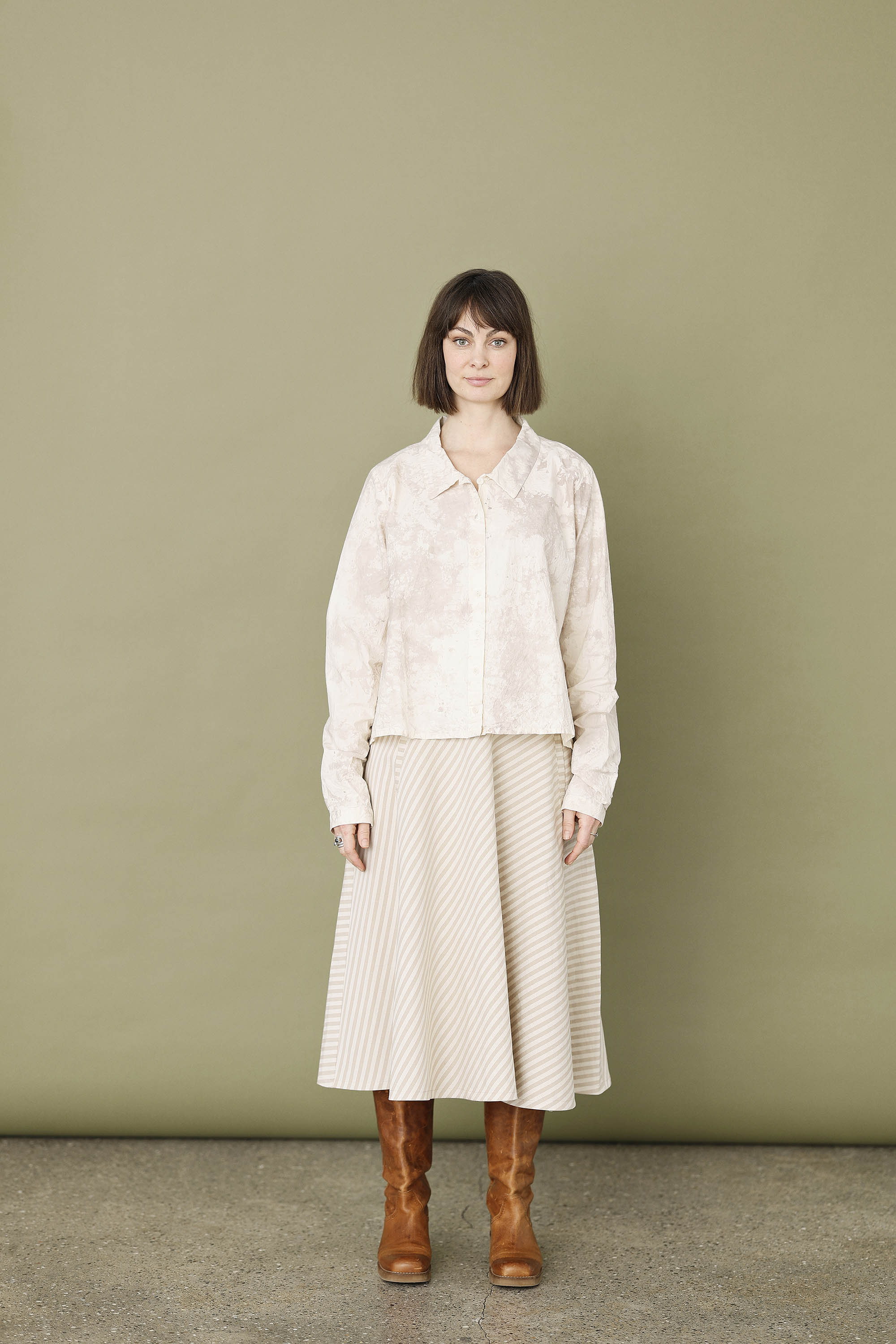 Lys håndfarvet unika tie dye skjorte fra Privatsachen