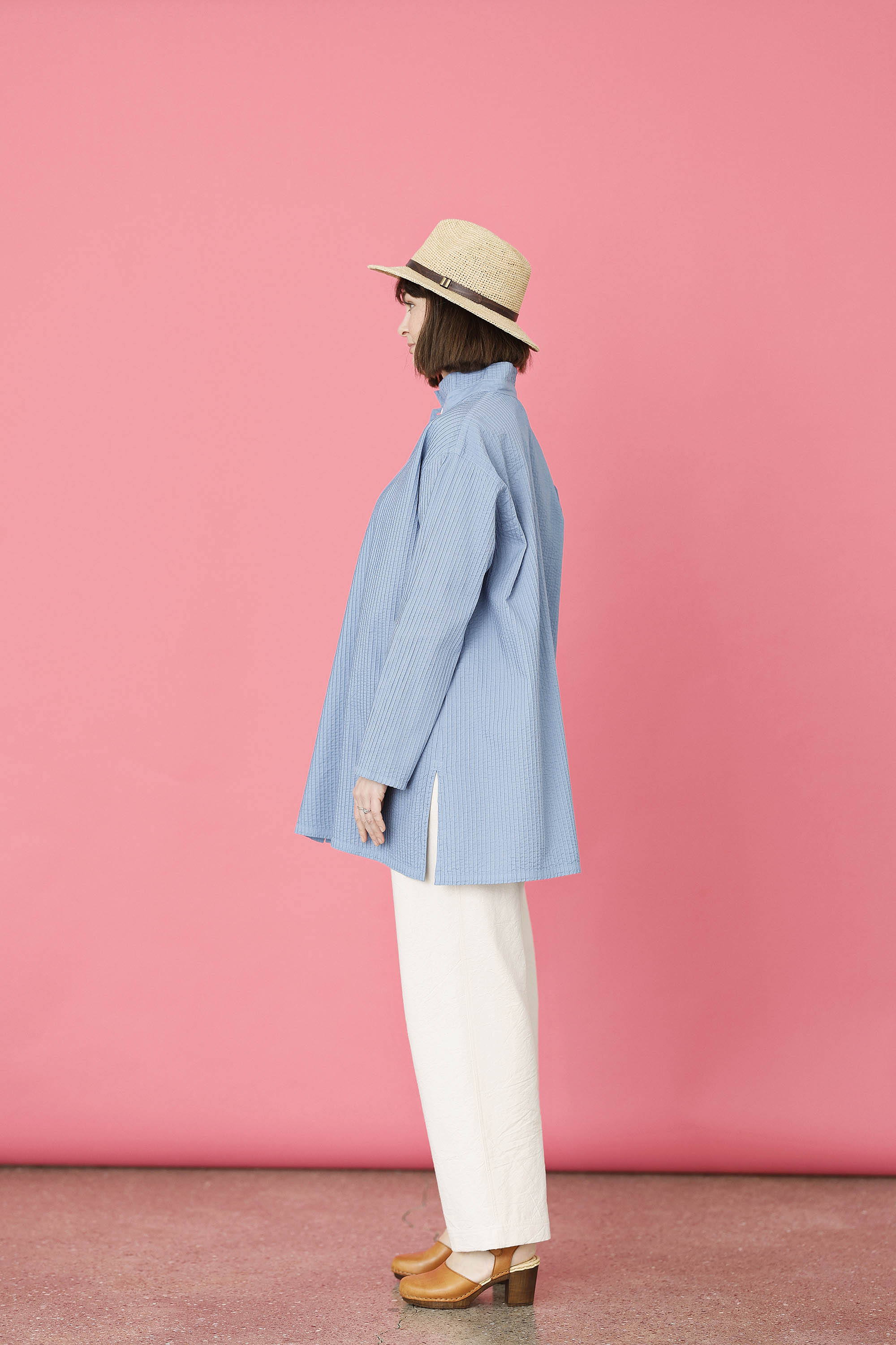 Light steel blue mid-length YaccoMaricard shirt.