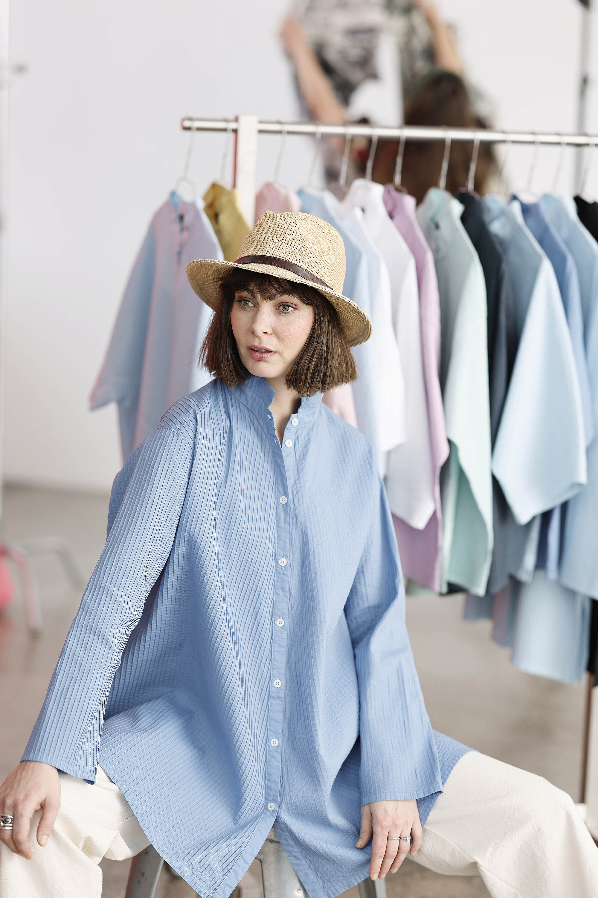 Light steel blue mid-length YaccoMaricard shirt.